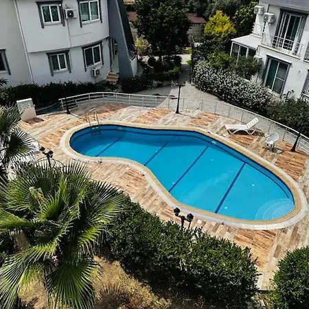 Havuzlu Daire * Κερύνεια